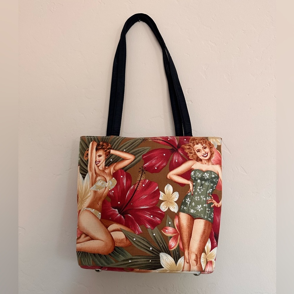 Hawaiian pin-up tote purse